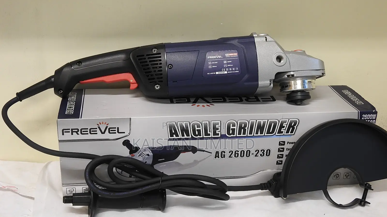 Freevel AG 2600-230 2600W Heavy Duty Angle Grinder