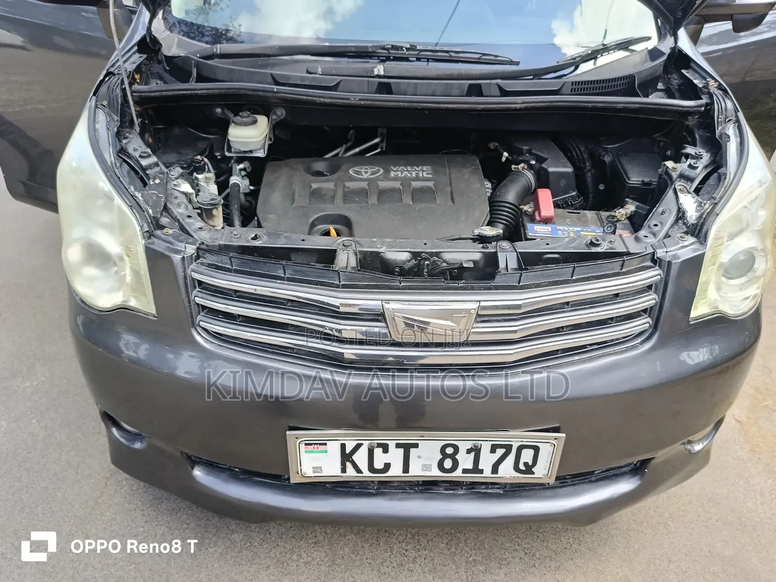 Toyota Noah 2011 Gray