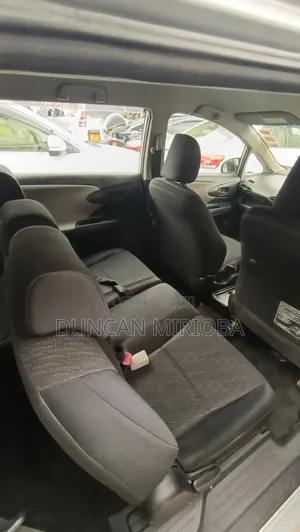 Toyota Wish 2010 Gray