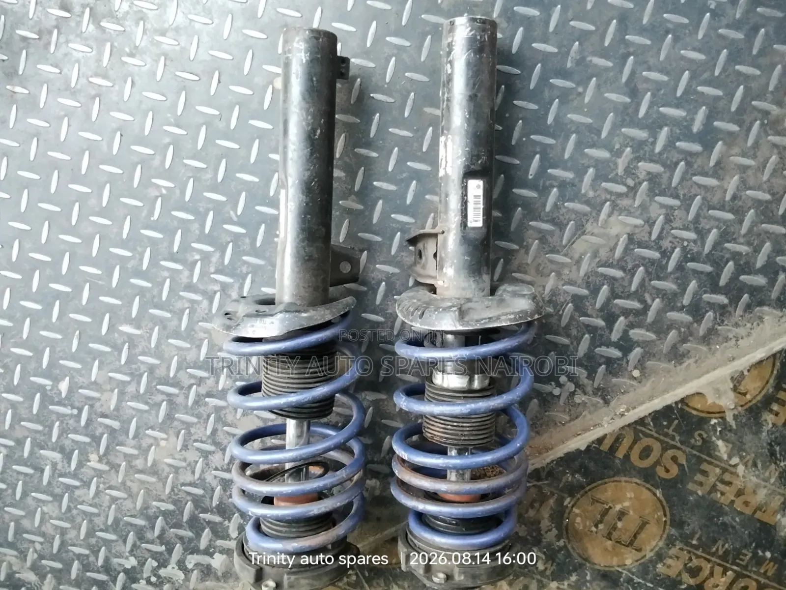 Original Ex Germany Volkswagen Touran Front Complete Shock Absorbers
