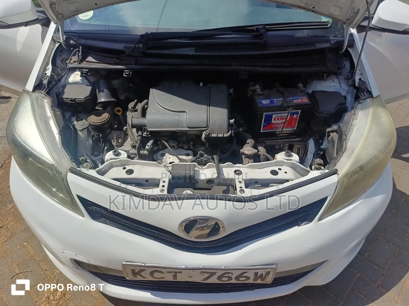 Toyota Vitz 2011 White