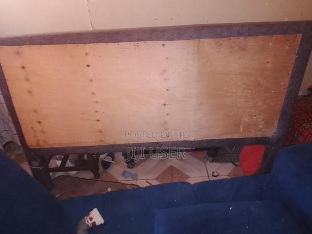 A 6*6 Chester Bed With a Matress - thumbnail 8