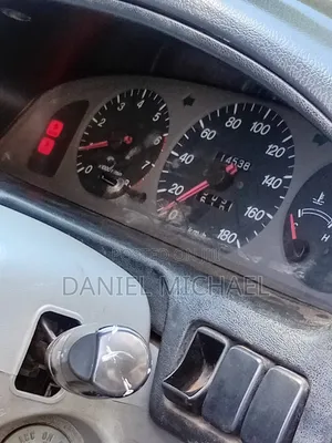 Mazda B-series 2004 White