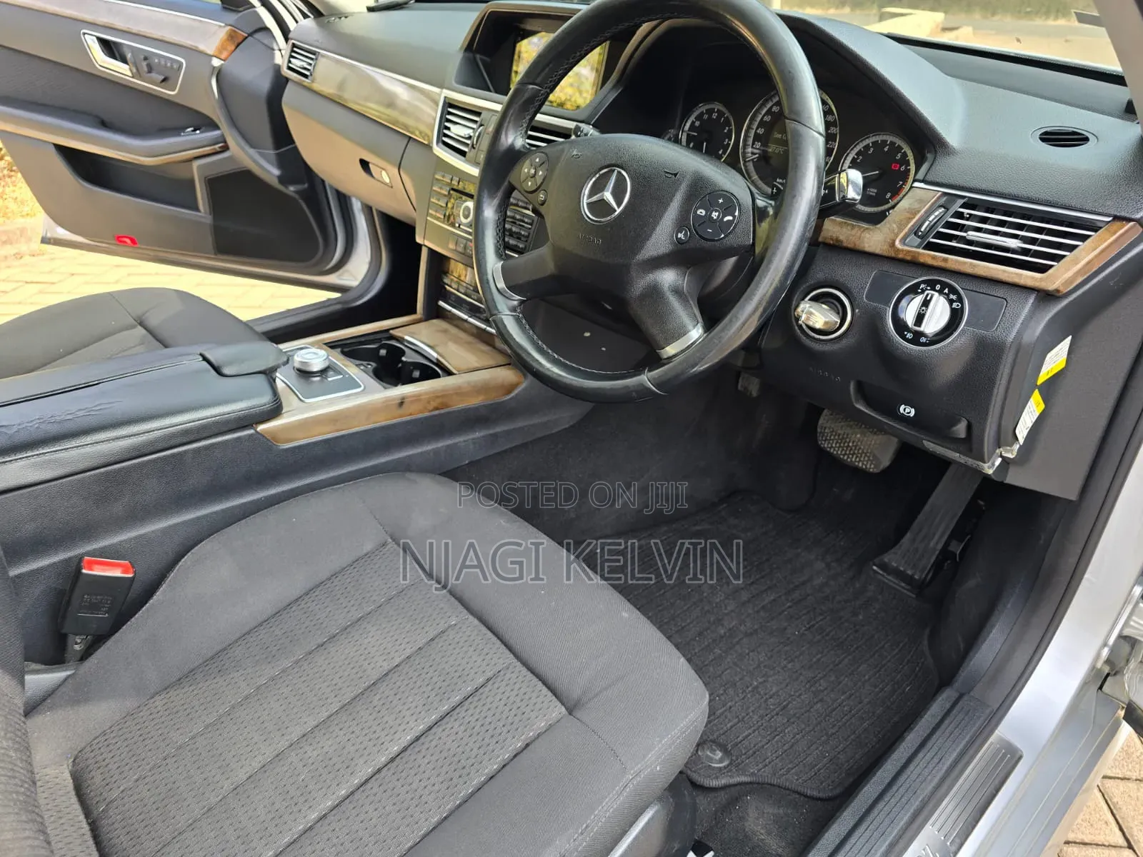 Mercedes-Benz E300 2010 Silver