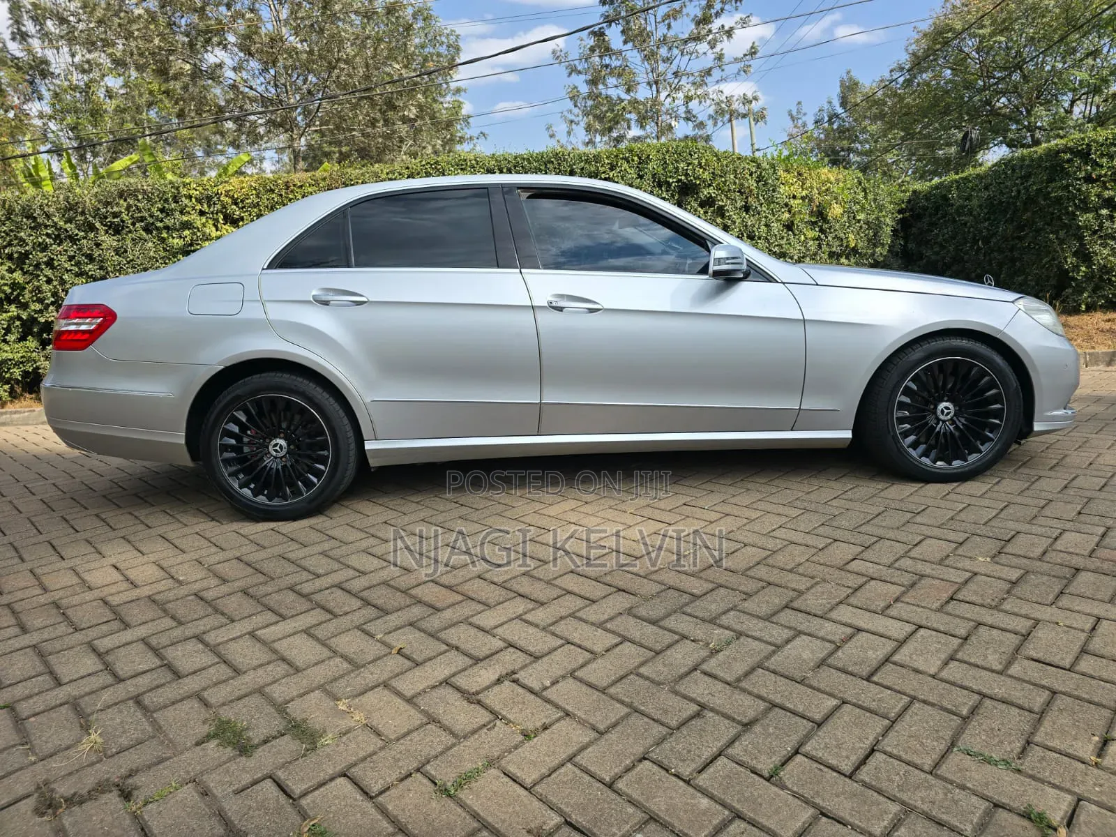 Mercedes-Benz E300 2010 Silver