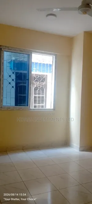 2bdrm Block of Flats in Fire Station, Bondeni for rent