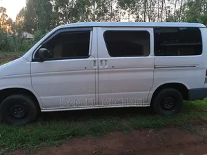 Mazda B-series 2004 White