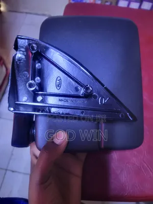 Side Mirror L 200