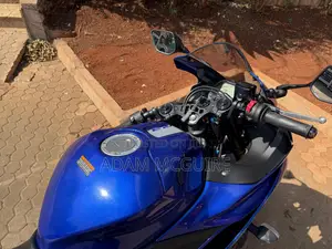 Yamaha R3 2022 Blue