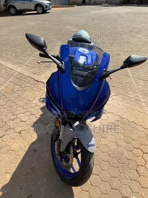 Yamaha R3 2022 Blue