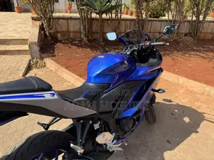 Yamaha R3 2022 Blue