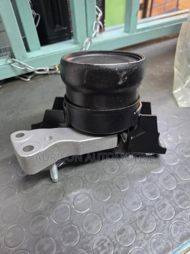 Engine Mounting Probox Right Hand Side