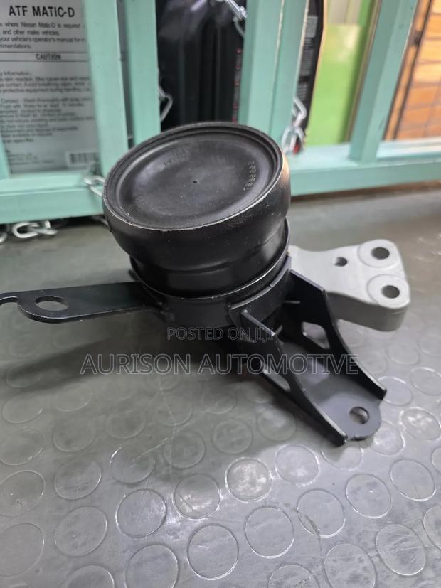 Engine Mounting Probox Right Hand Side - thumbnail 2