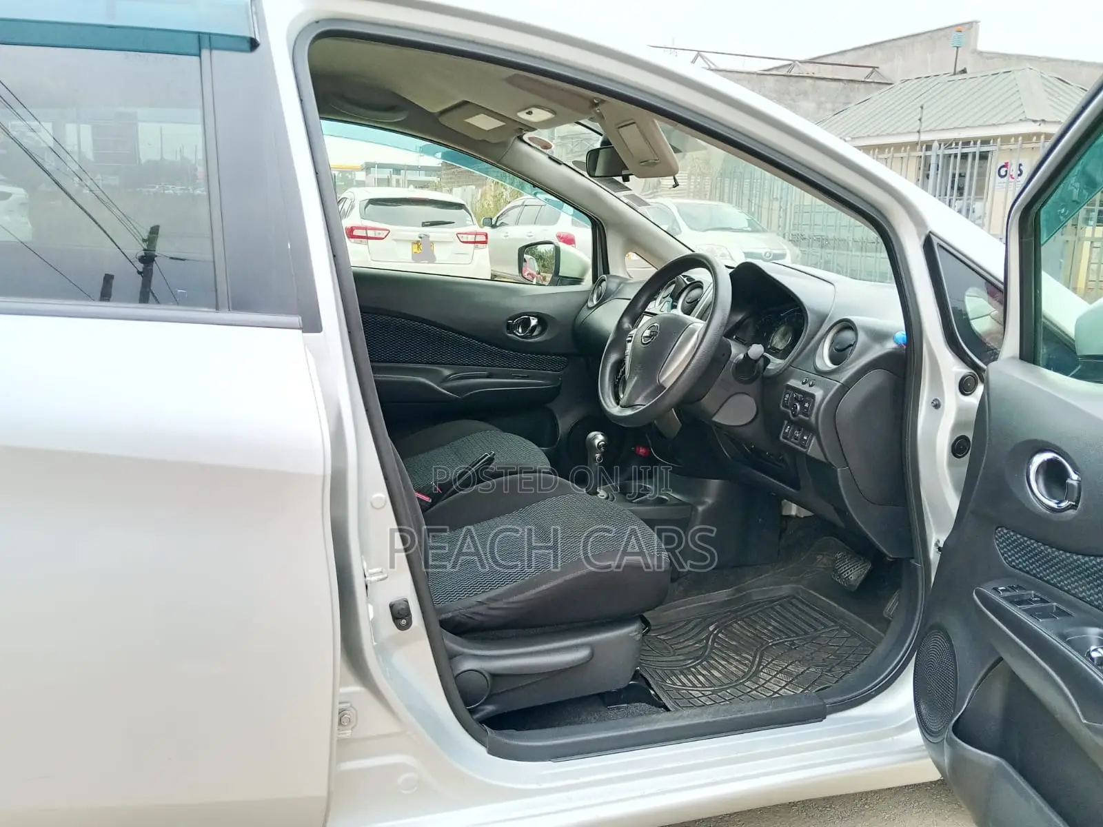 Nissan Note 2015 Silver