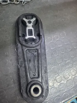 Engine Mounting Nissan Juke / Tiida Rear