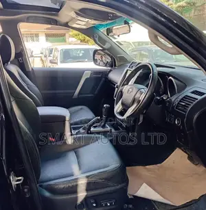Toyota Land Cruiser Prado 2017 Black