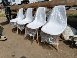 Eames Chairs, White Relaxing Chairs