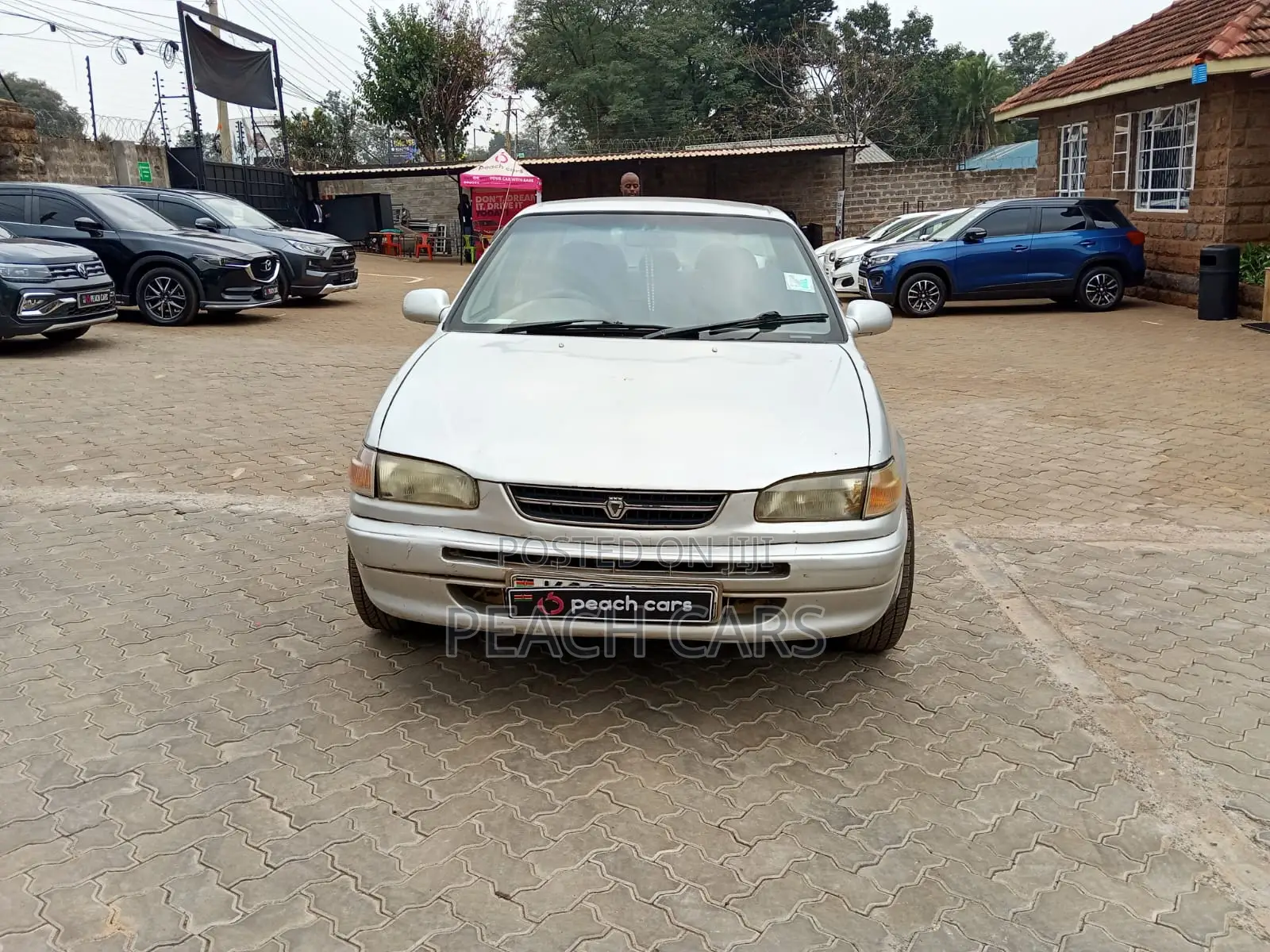 Toyota Corolla 1996 Silver