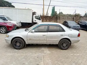 Toyota Corolla 1996 Silver