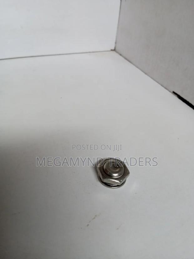 Safety Valve / Pressure Cooker Safety Valve / Pressure Spare Part