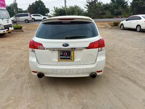 Subaru Legacy 2013 White