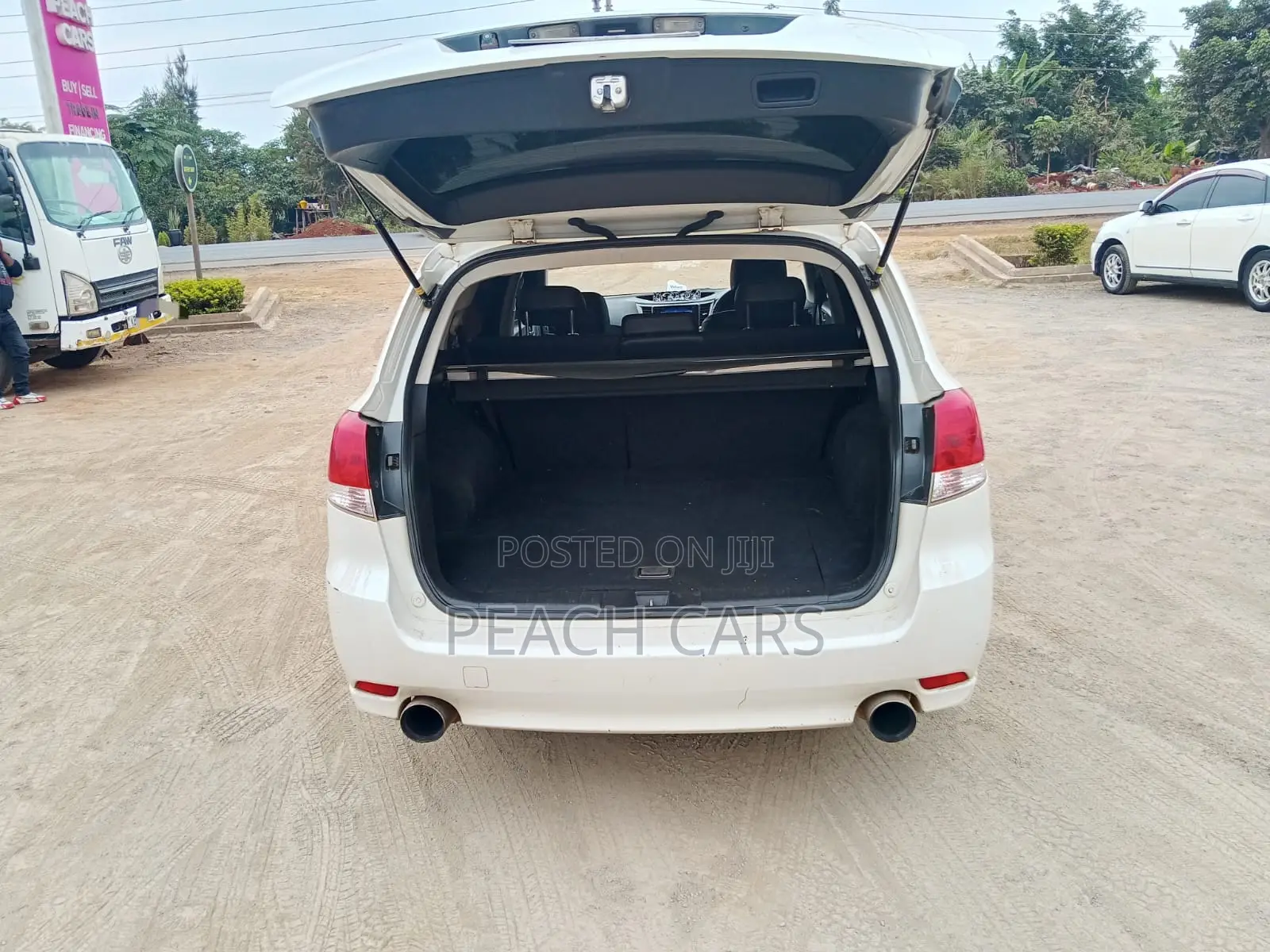 Subaru Legacy 2013 White