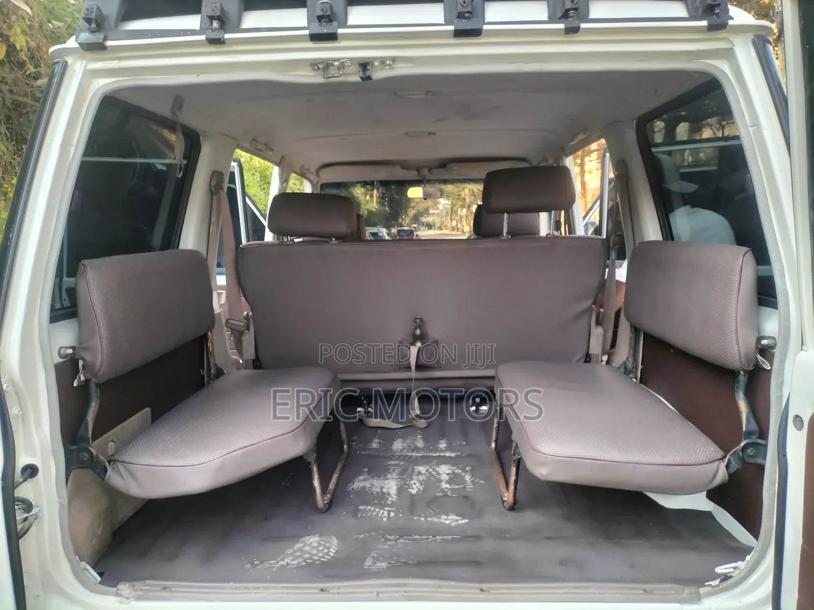 Toyota Land Cruiser 2012 White