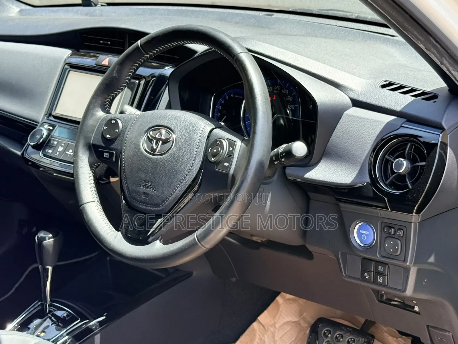 Toyota Corolla Fielder 2019 White