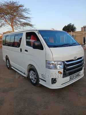 Toyota HiAce 2012 White