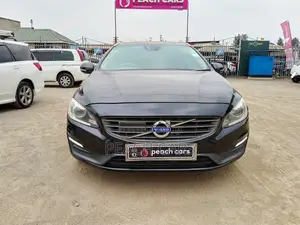 Volvo V60 2015 Black