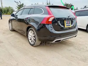 Volvo V60 2015 Black