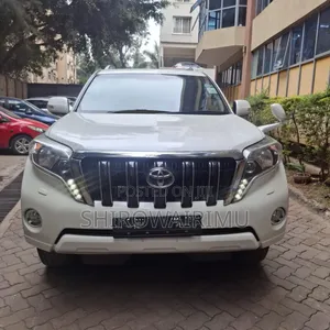 Toyota Land Cruiser Prado 2018 Off white