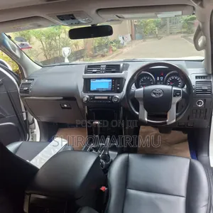 Toyota Land Cruiser Prado 2018 Off white