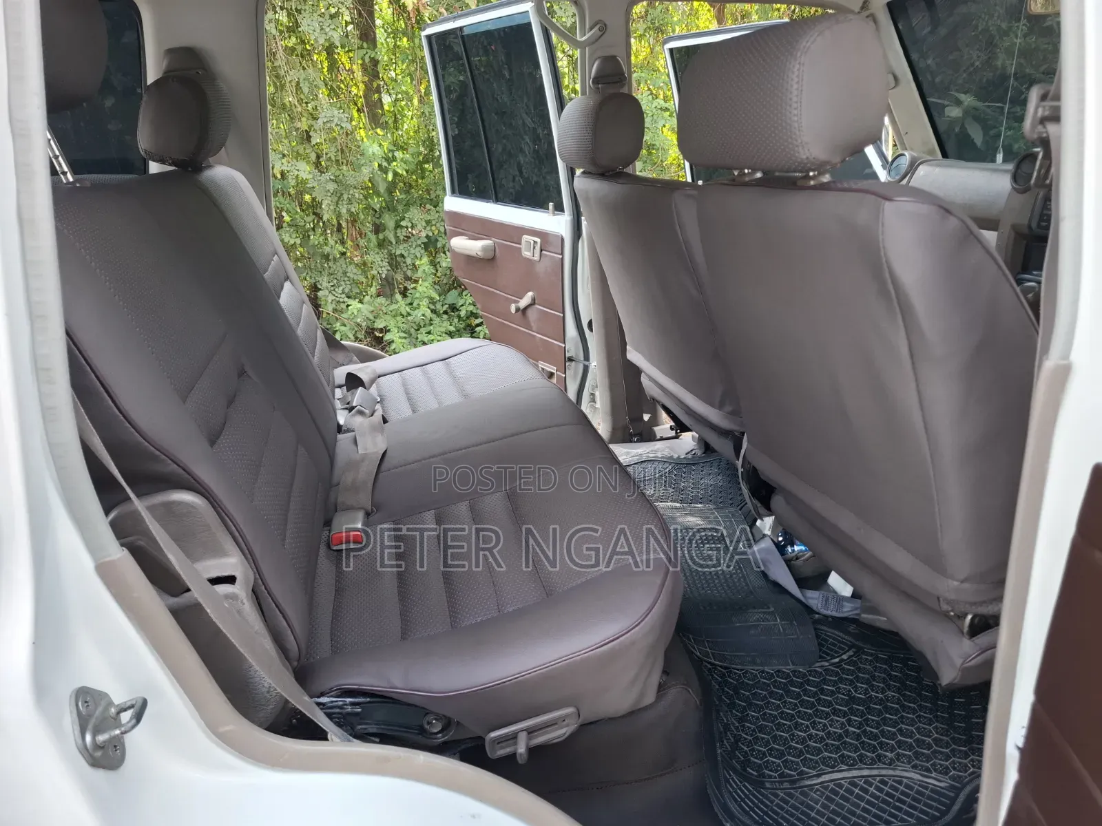 Toyota Land Cruiser 2012 White