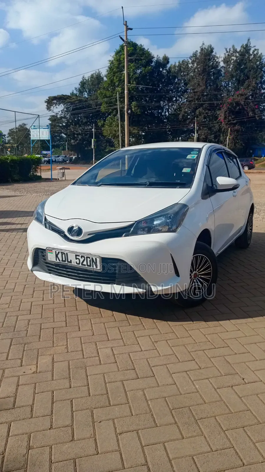 Toyota Vitz 2015 White