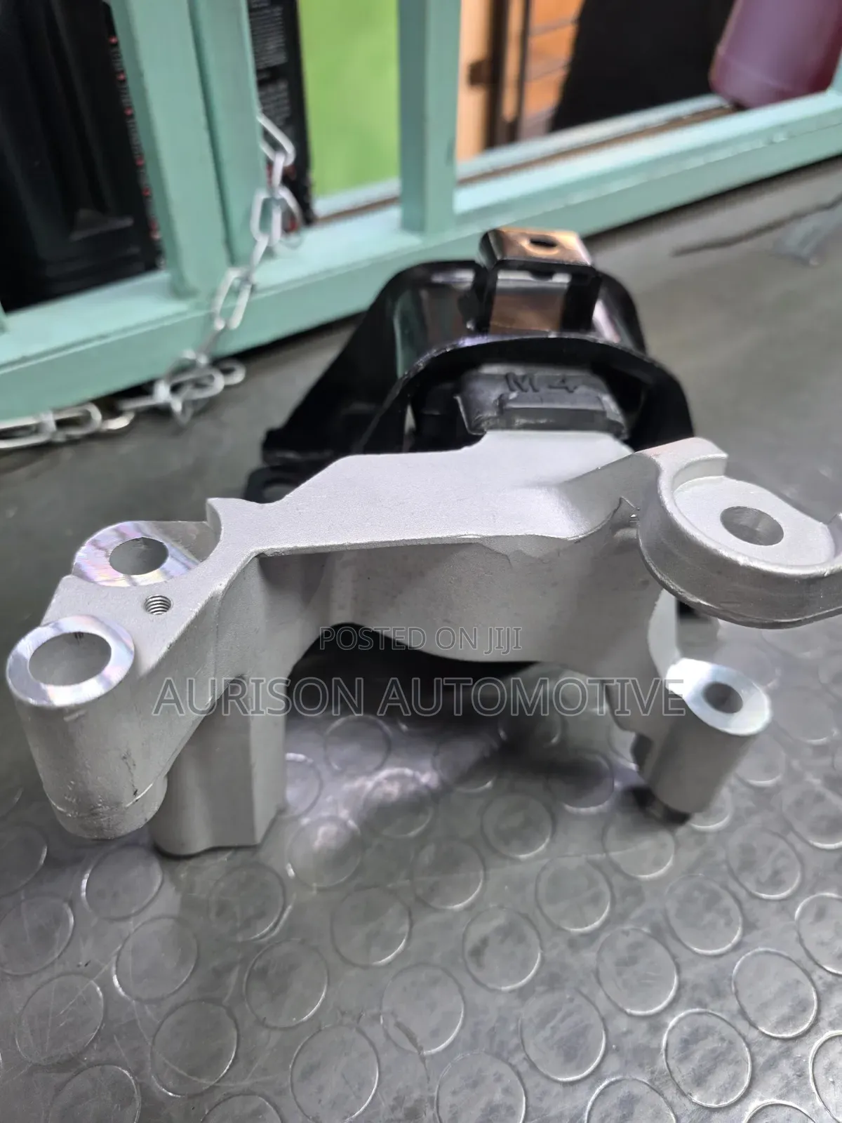 Engine Mounting Nissan Xtrail /Serena Right Hand Short