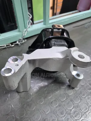Engine Mounting Nissan Xtrail /Serena Right Hand Short