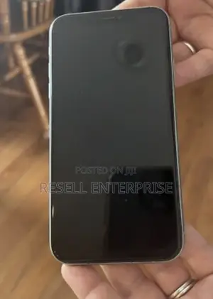 Apple iPhone 11 64 GB Green