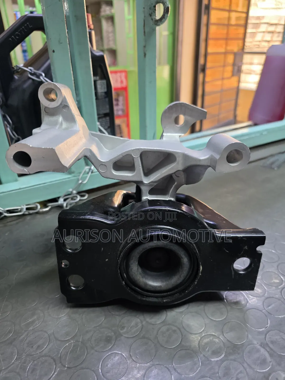 Engine Mounting Nissan Xtrail /Serena Right Hand Short
