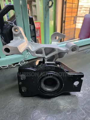 Engine Mounting Nissan Xtrail /Serena Right Hand Short
