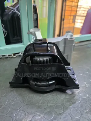 Engine Mounting Nissan Xtrail /Serena Right Hand Short