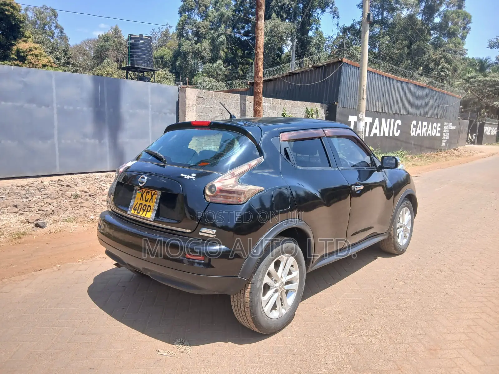 Nissan Juke 2012 Black