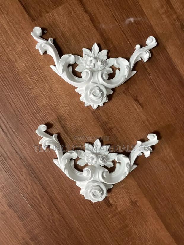 Floral Wainscoting Panel – Decorative Wall Moulding