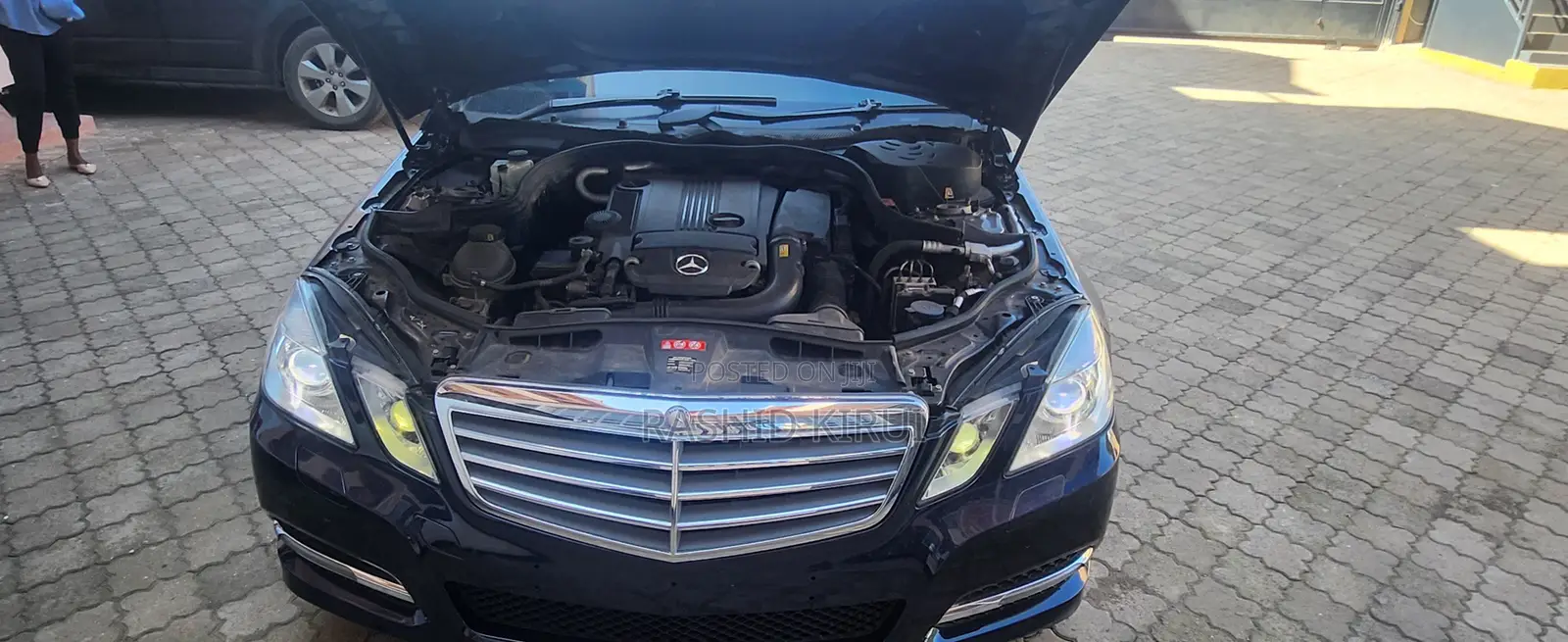 Mercedes-Benz E250 2012 Blue