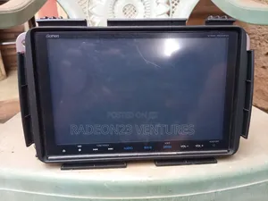 Original Honda Vezel/Fit Radio / Head Unit (Panasonic Gathers)