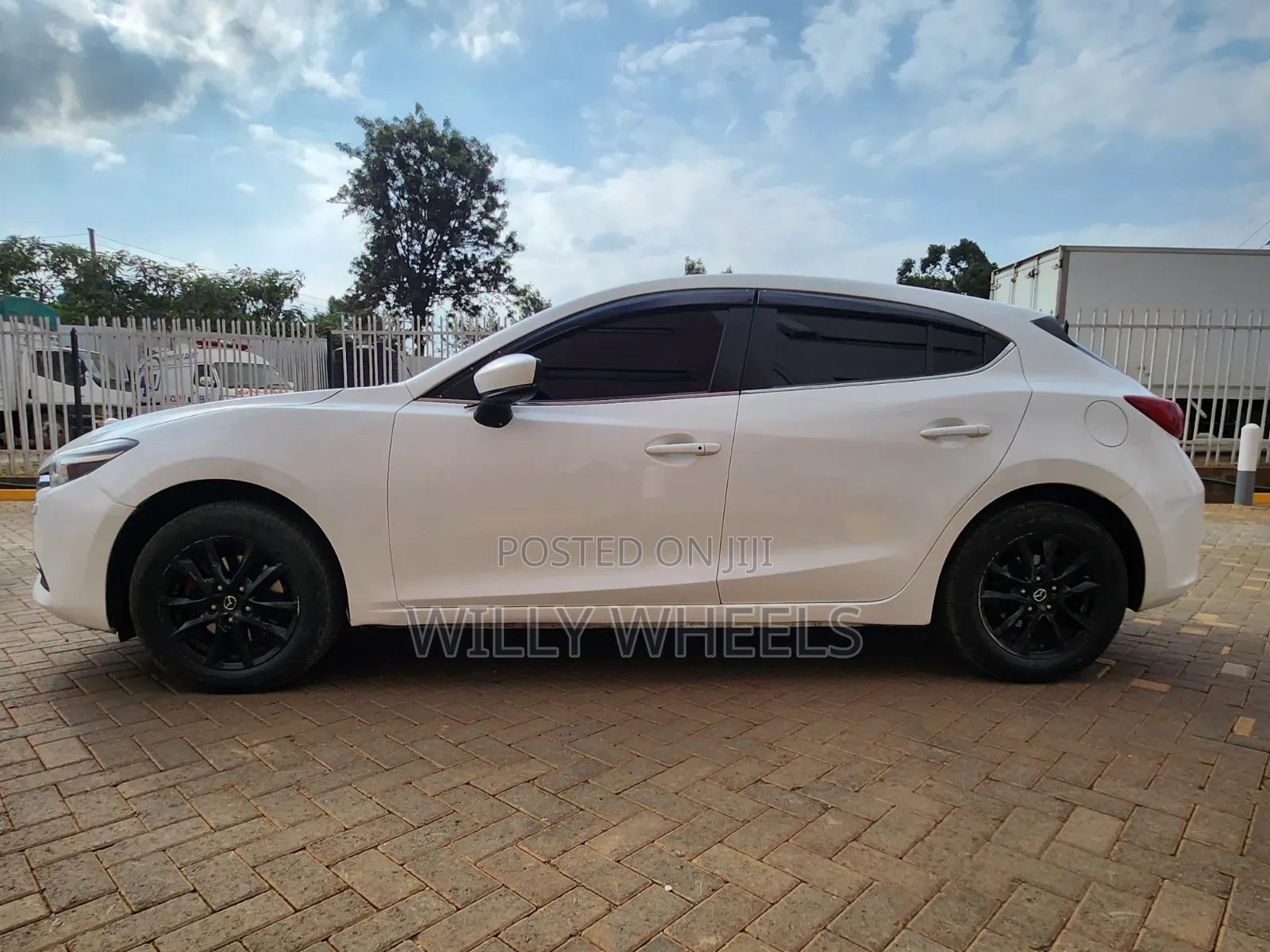 Mazda Axela 2017 White