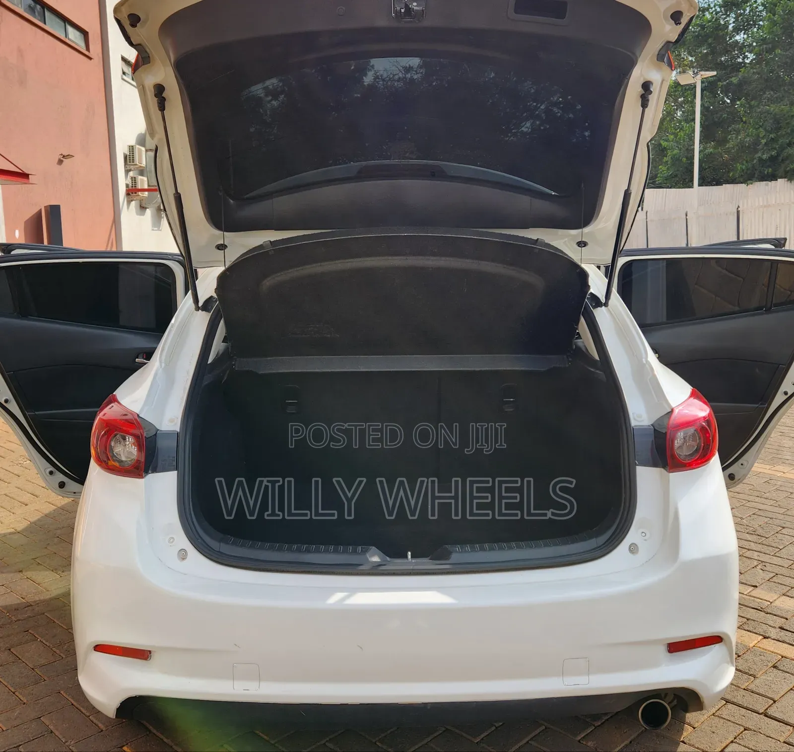 Mazda Axela 2017 White