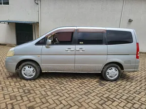 Nissan Serena 2005 Silver