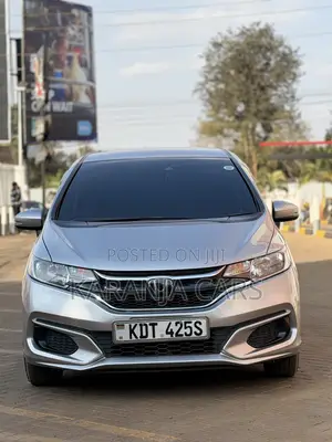 Honda Fit 2018 Silver