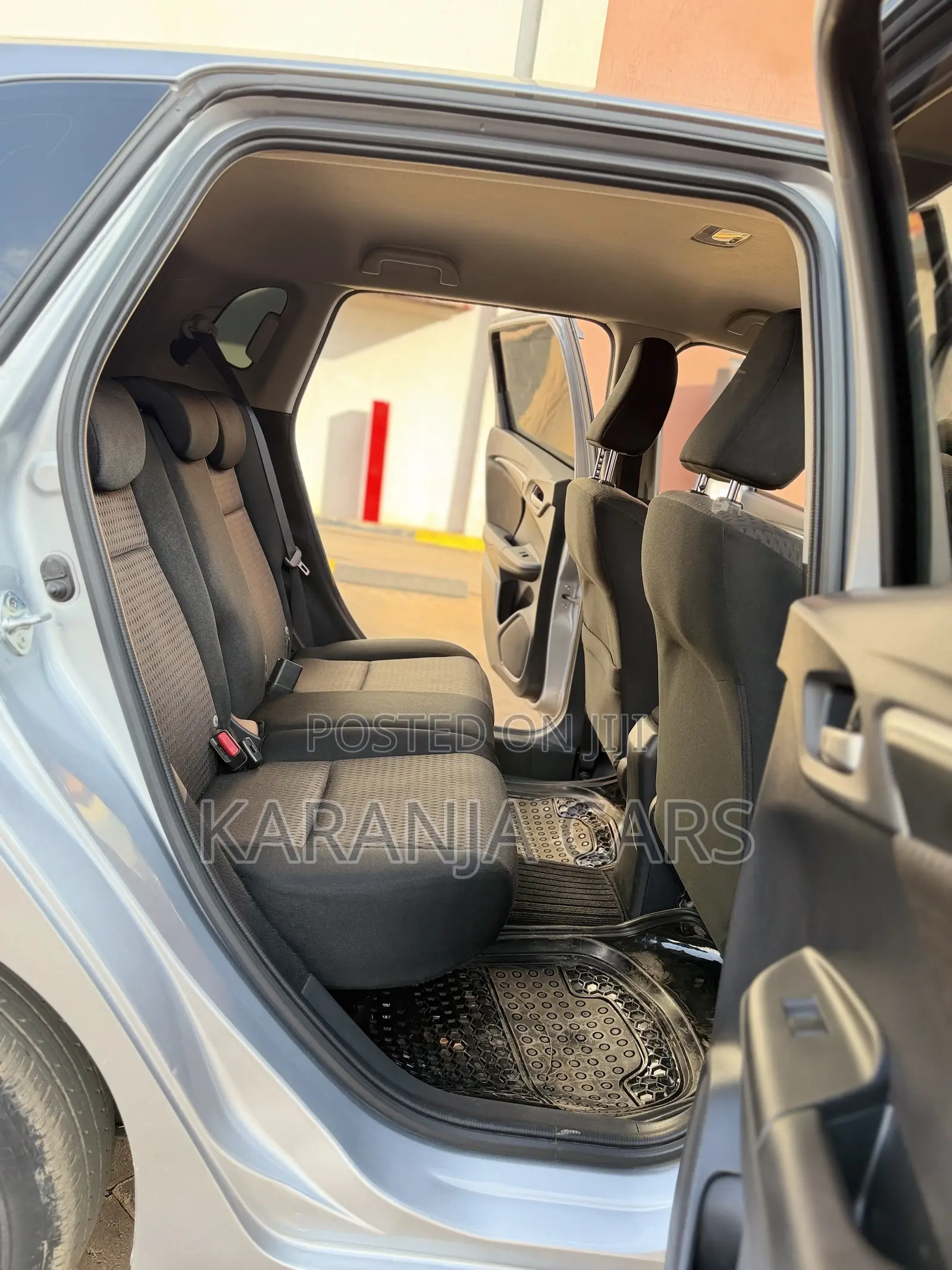 Honda Fit 2018 Silver